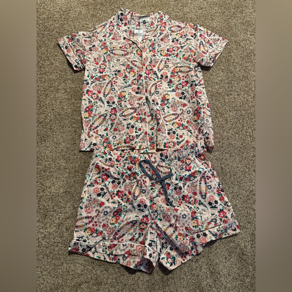 Vera Bradley floral pajama set